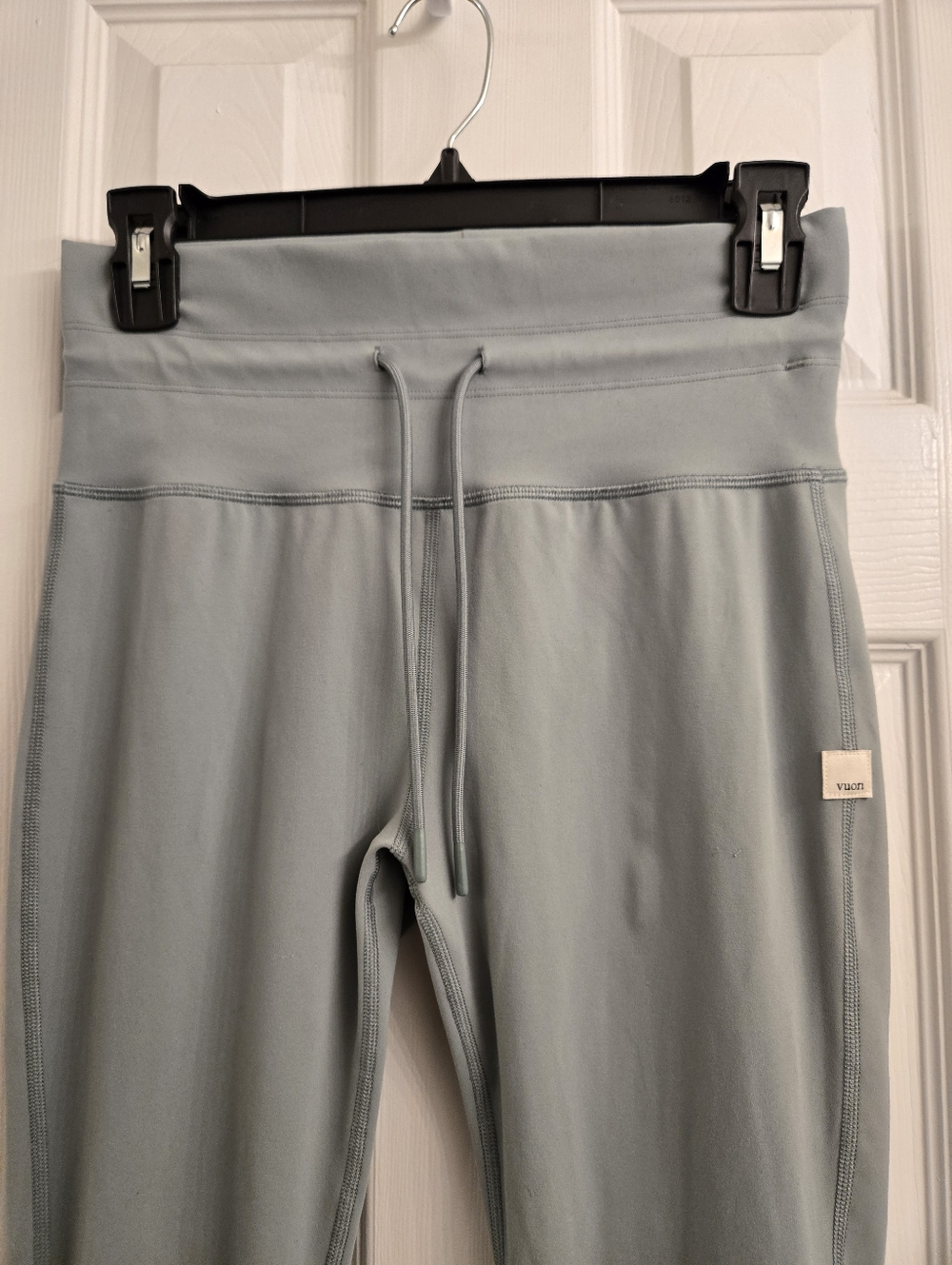 Vuori Women's Leggings - Picture 3 of 5